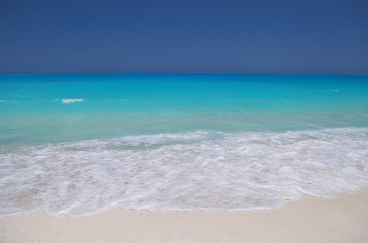Villas Petro Beach El Alamein Exteriör bild
